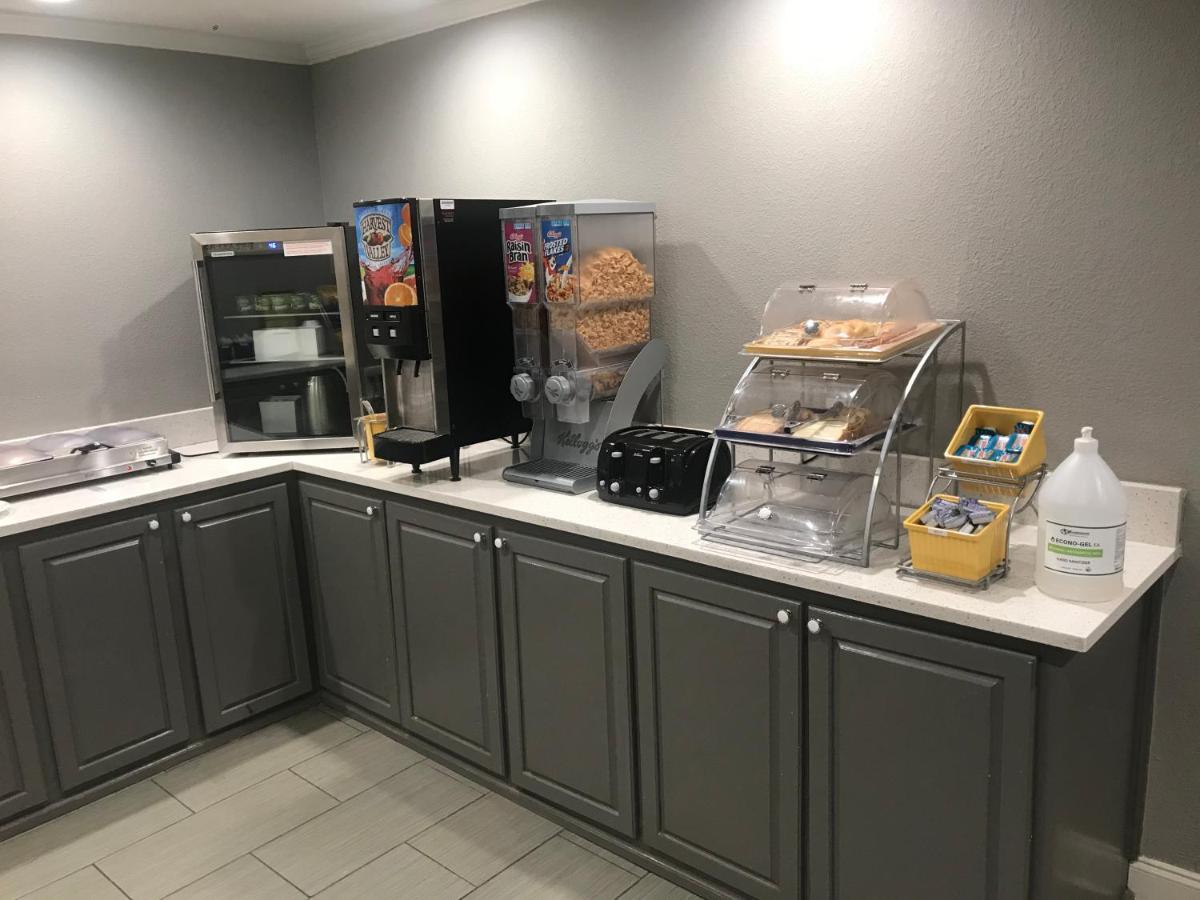 科利尔维尔戴斯套房酒店 外观 照片